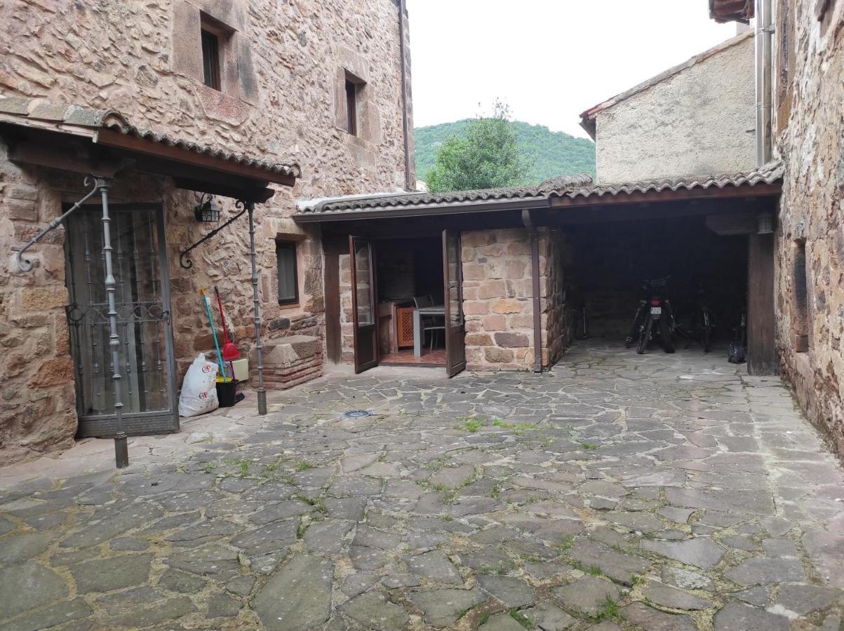 El Capricho De Valganon Apartment ภายนอก รูปภาพ