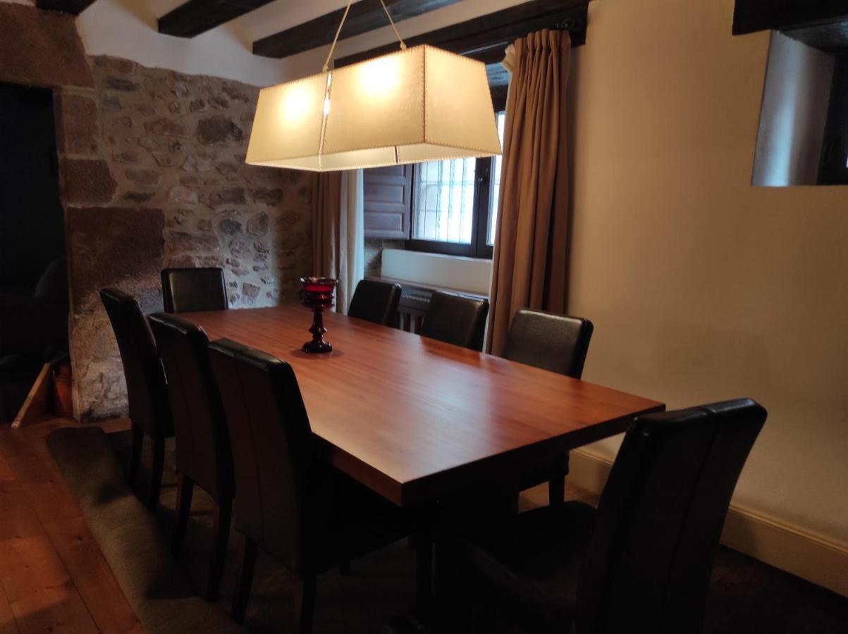El Capricho De Valganon Apartment ภายนอก รูปภาพ